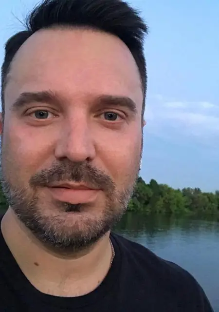 Dima з Рівного, шукаю на сайті знайомства на одну ніч