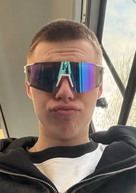 Тема из Рязани, ищу на сайте знакомства на одну ночь