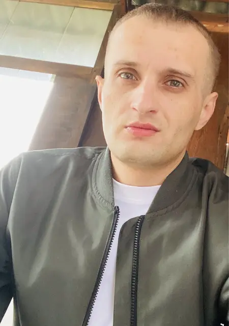 Я Дмитрий, 32, из Санкт-Петербурга, ищу знакомство для постоянных отношений