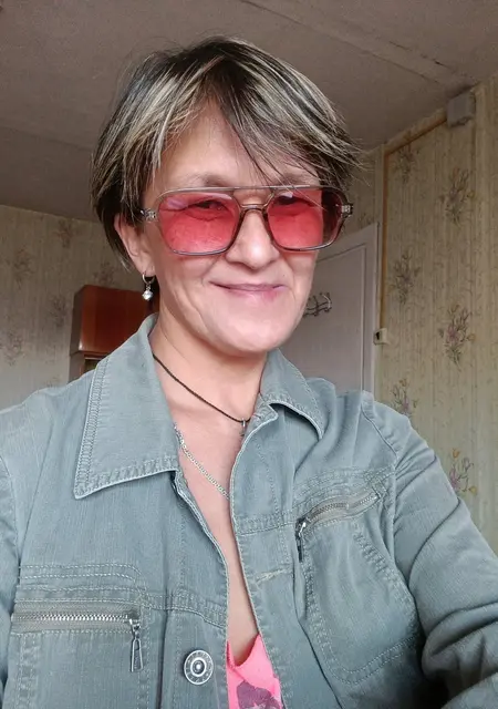 Sasha из Санкт-Петербурга, мне 45, познакомлюсь на одну ночь