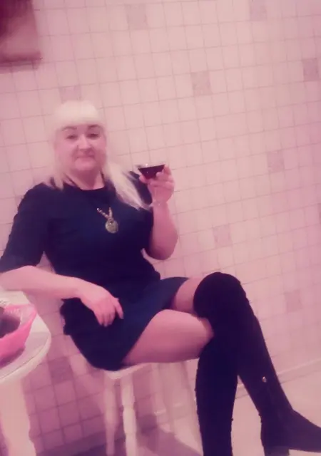 Света из Ростова-на-Дону, ищу на сайте знакомства без обязательств