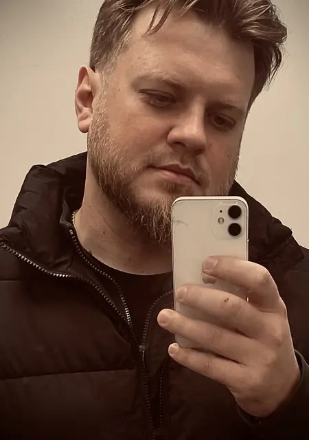 Я Игорь, 32, знакомлюсь для общения в Санкт-Петербурге