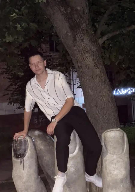 Кирилл из Москвы, мне 20, познакомлюсь на одну ночь