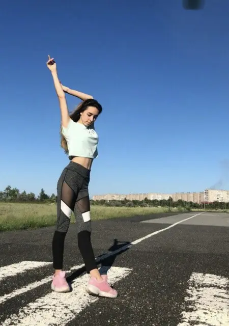 Я Тихо, 25, из Климовска, ищу знакомство для вирта