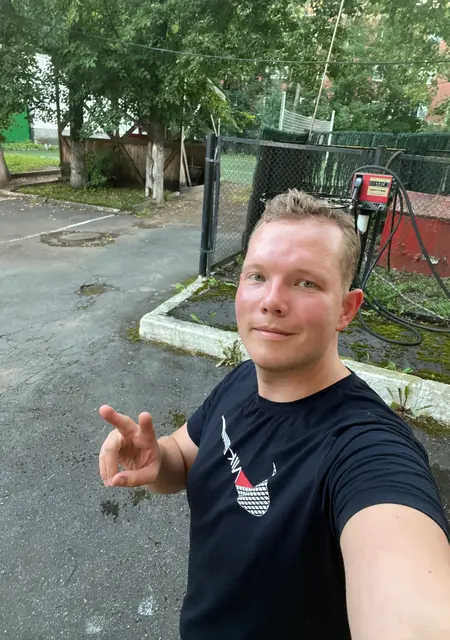 Я Дмитрий, 29, из Ломоносова, ищу знакомства без обязательств