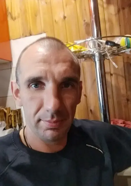 Я Артём, 42, знакомлюсь без обязательств в Орше