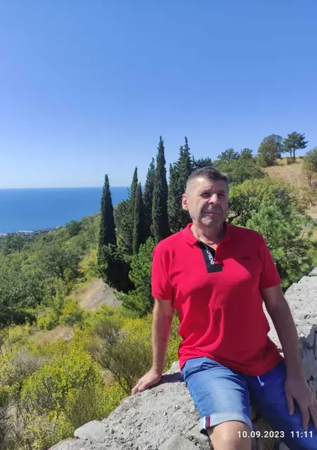 Дима из Армавира, мне 52, познакомлюсь для приятного времяпровождения