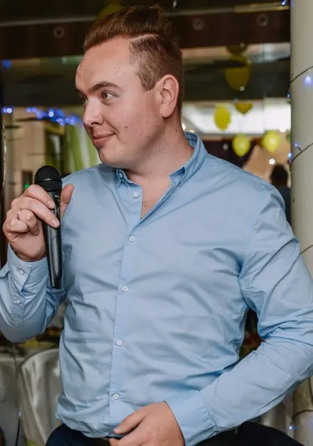 Я Олег, 37, из Уварова, ищу знакомства без обязательств