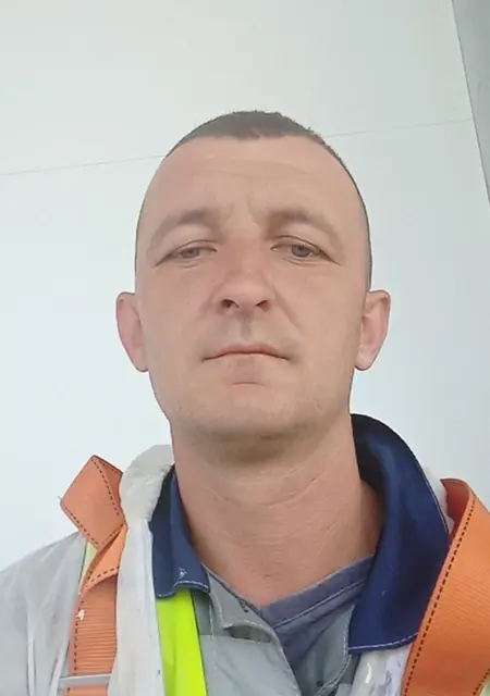 Павел из Свободного, мне 38, познакомлюсь на одну ночь