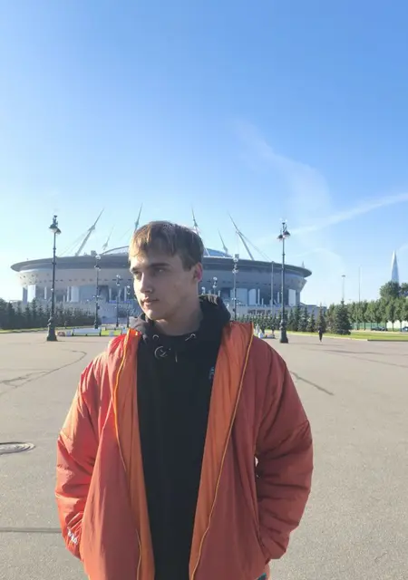 Вадим из Волгограда, мне 18, познакомлюсь на одну ночь