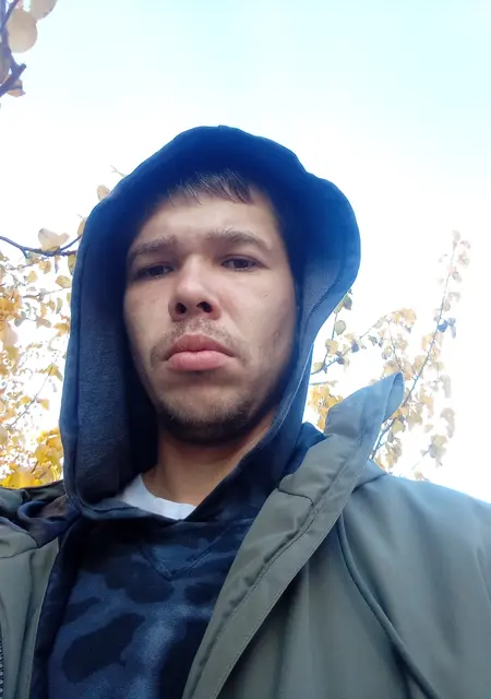 Я Евгений, 35, знакомлюсь на одну ночь в Коркине