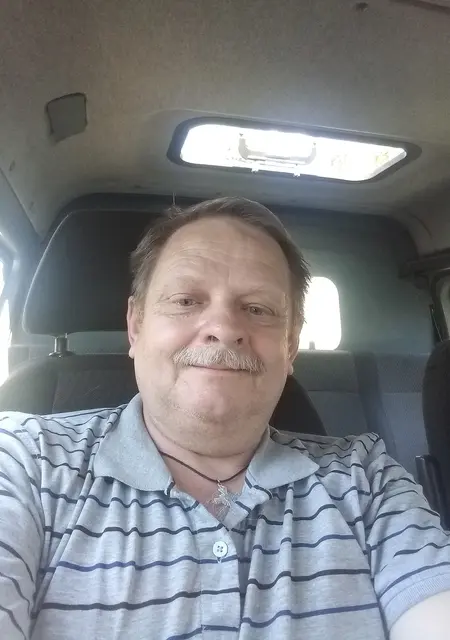 Я Александр, 60, из Ярославля, ищу знакомство для дружбы