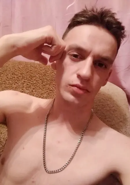 Дмитрий из Нижнего Тагила, мне 24, познакомлюсь на одну ночь