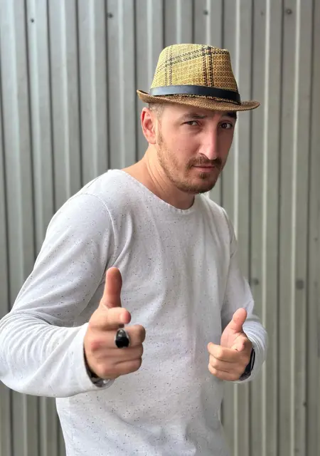 Я Алик, 37, из Прохладного, ищу знакомства на одну ночь