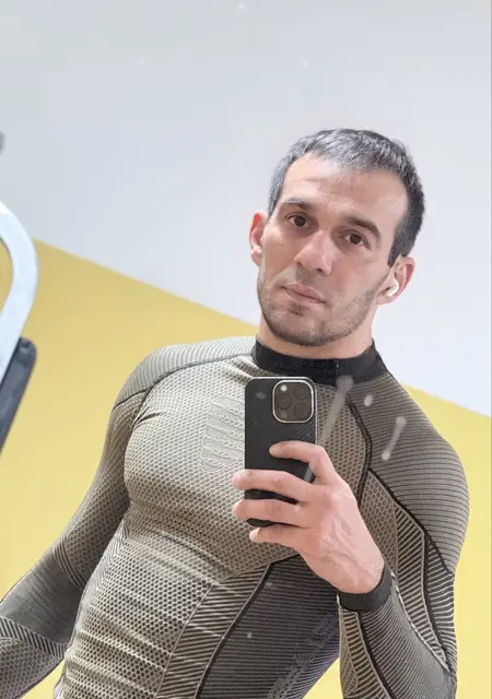 Я Ruslan, 37, знакомлюсь на одну ночь в Махачкале
