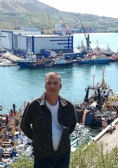 Я Иван, 46, из Казани, ищу знакомство для открытые отношения