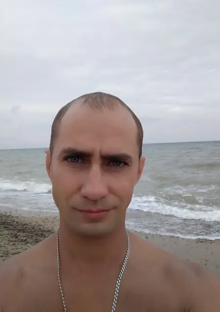 Андрей из Абинска, ищу на сайте знакомства на одну ночь