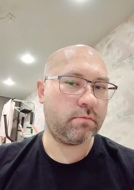 Я Александр, 46, из Воронежа, ищу знакомства без обязательств