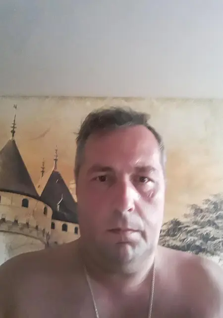 Андрей из Ульяновска, мне 41, познакомлюсь