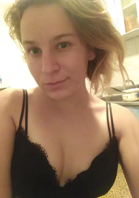 Зина из Находки, мне 22, познакомлюсь без обязательств