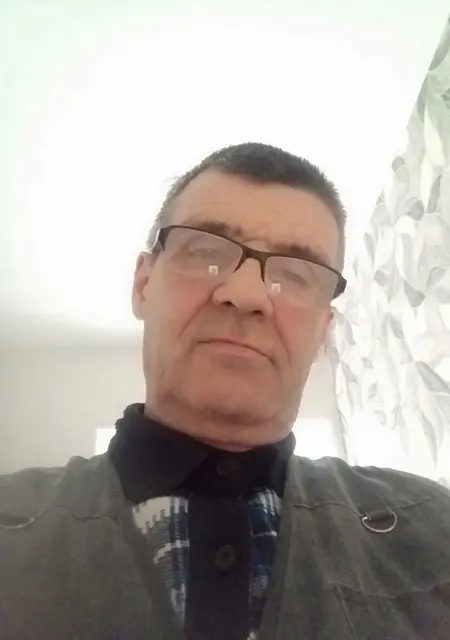 Я Юрий, 61, из Благовещенска, ищу знакомства без обязательств