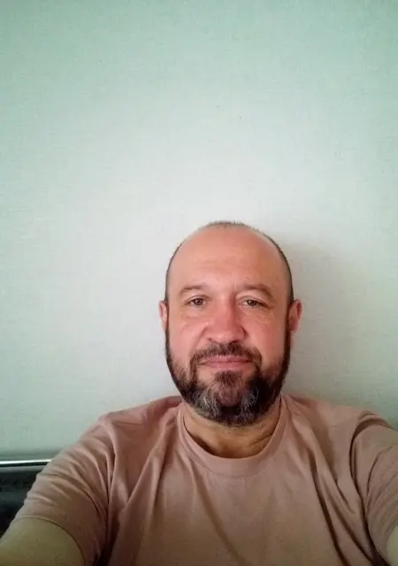 Гарик из Белгорода, мне 48, познакомлюсь на одну ночь