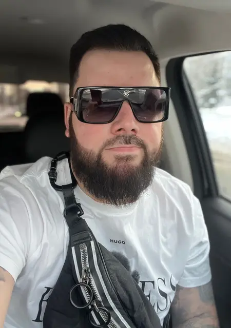 Я Максим, 36, знакомлюсь без обязательств в Москве