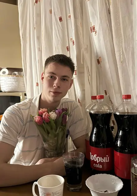 Витя из Москвы, мне 23, познакомлюсь на одну ночь