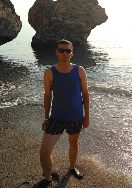 Alex з Прилук, шукаю на сайті знайомства на одну ніч