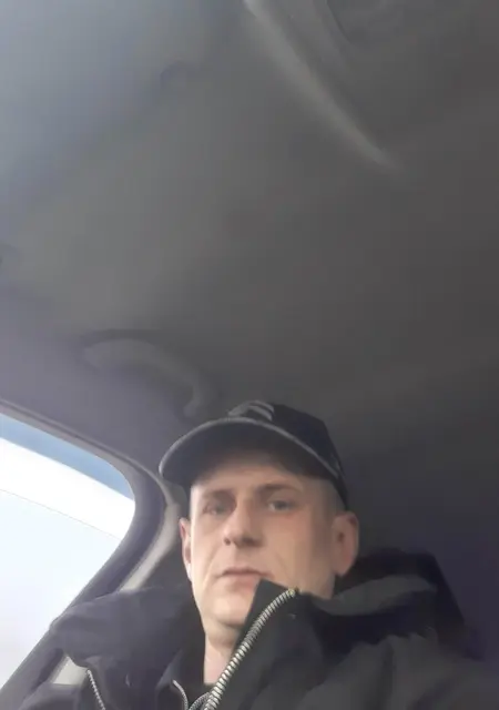 Я Малыш, 43, из Тюмени, ищу знакомства на одну ночь