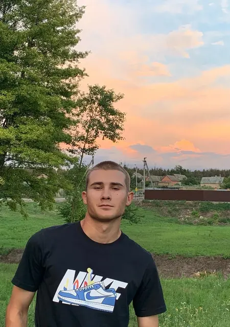 Я Qwerty, 24, знакомлюсь для дружбы в Туле