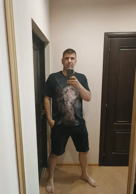 Я Дмитрий, 45, из Благовещенска, ищу знакомства без обязательств