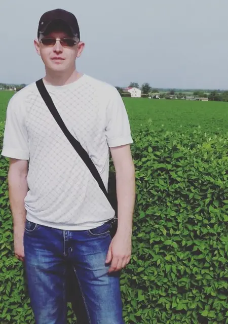 Михаил из Джубга, мне 43, познакомлюсь без обязательств