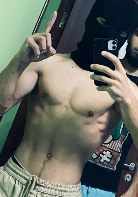 Я Баха, 24, из Щелково, ищу знакомства на одну ночь