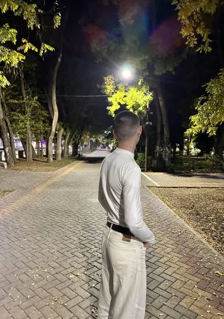 Руслан из Армавира, ищу на сайте знакомства без обязательств