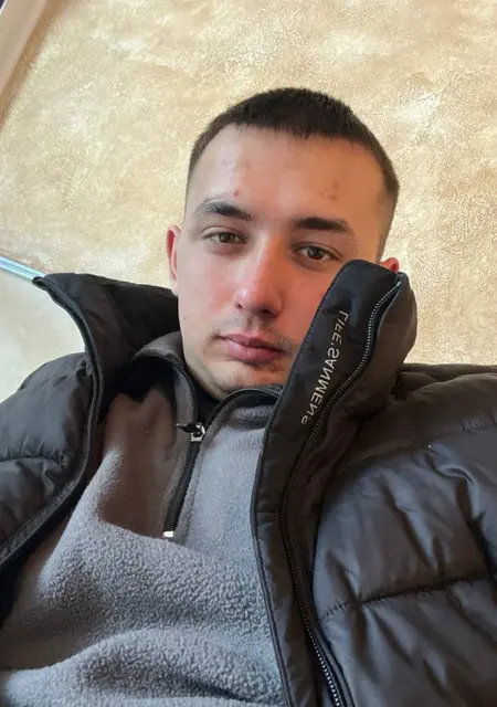 Владислав из Нижнего Тагила, мне 25, познакомлюсь на одну ночь