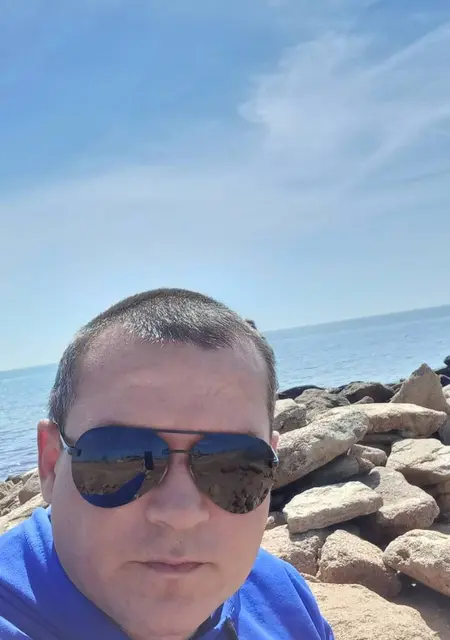 Я Николай Игумнов, 40, знакомлюсь без обязательств в Феодосии