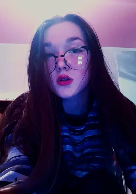 Алёна из Южно-Сахалинска, ищу на сайте приятное времяпровождение