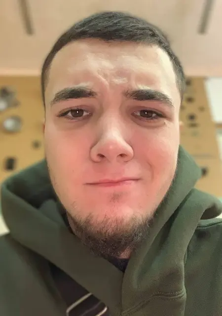 Влад из Туймаз, мне 21, познакомлюсь на одну ночь