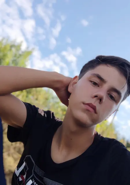 Диса из Воронежа, ищу на сайте знакомства без обязательств