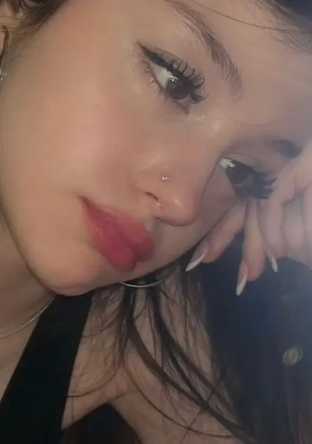 Я Амина, 26, из Москвы, ищу знакомство для открытые отношения