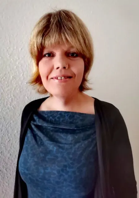 Manuela из Берлина, мне 41, познакомлюсь