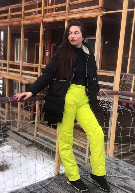 Виктория из Комсомольска-на-Амуре, мне 28, познакомлюсь на одну ночь