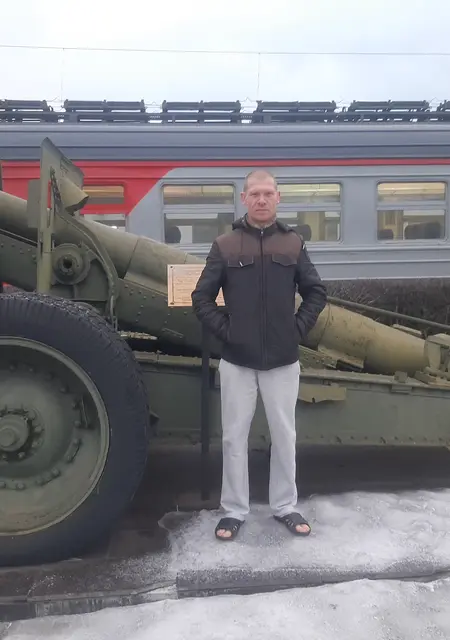 Я Макс, 38, знакомлюсь без обязательств в Пятигорске