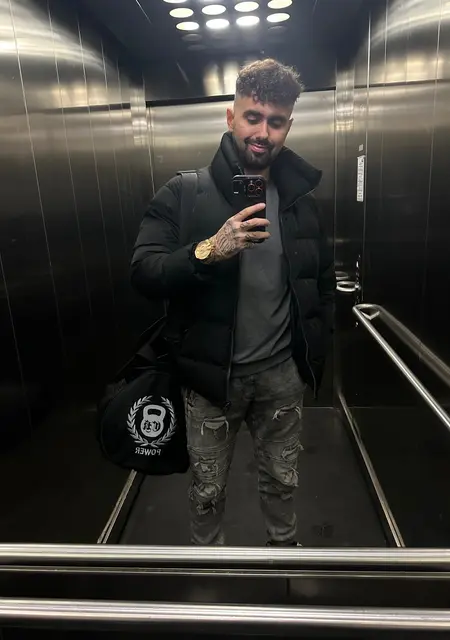 Александр из Сургута, мне 30, познакомлюсь для приятного времяпровождения