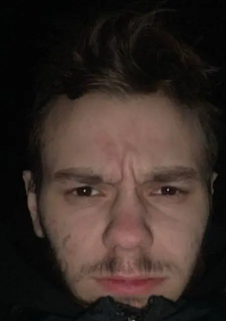 Я Сергей, 21, из Хабаровска, ищу знакомства без обязательств