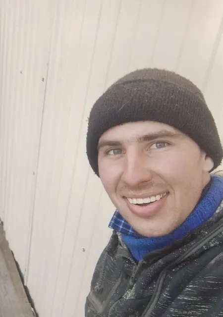 Я Миша, 25, знакомлюсь на одну ночь в Стрежевом