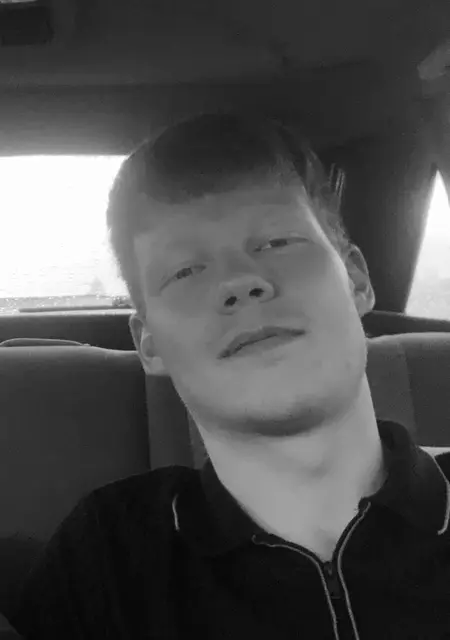 Артём из Нижневартовска, мне 20, познакомлюсь для вирта