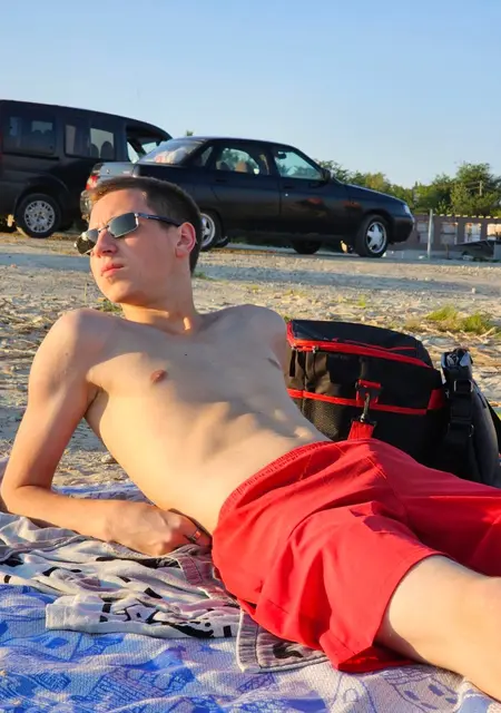 Я Евгений, 20, знакомлюсь для постоянных отношений в Волгодонске