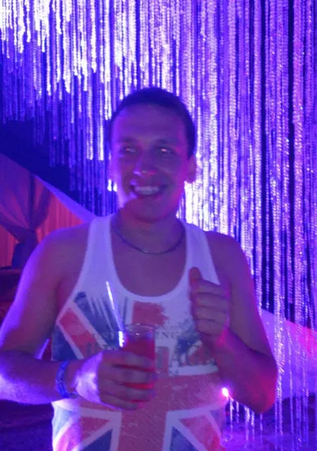 Александр из Ногинска, мне 36, познакомлюсь на одну ночь